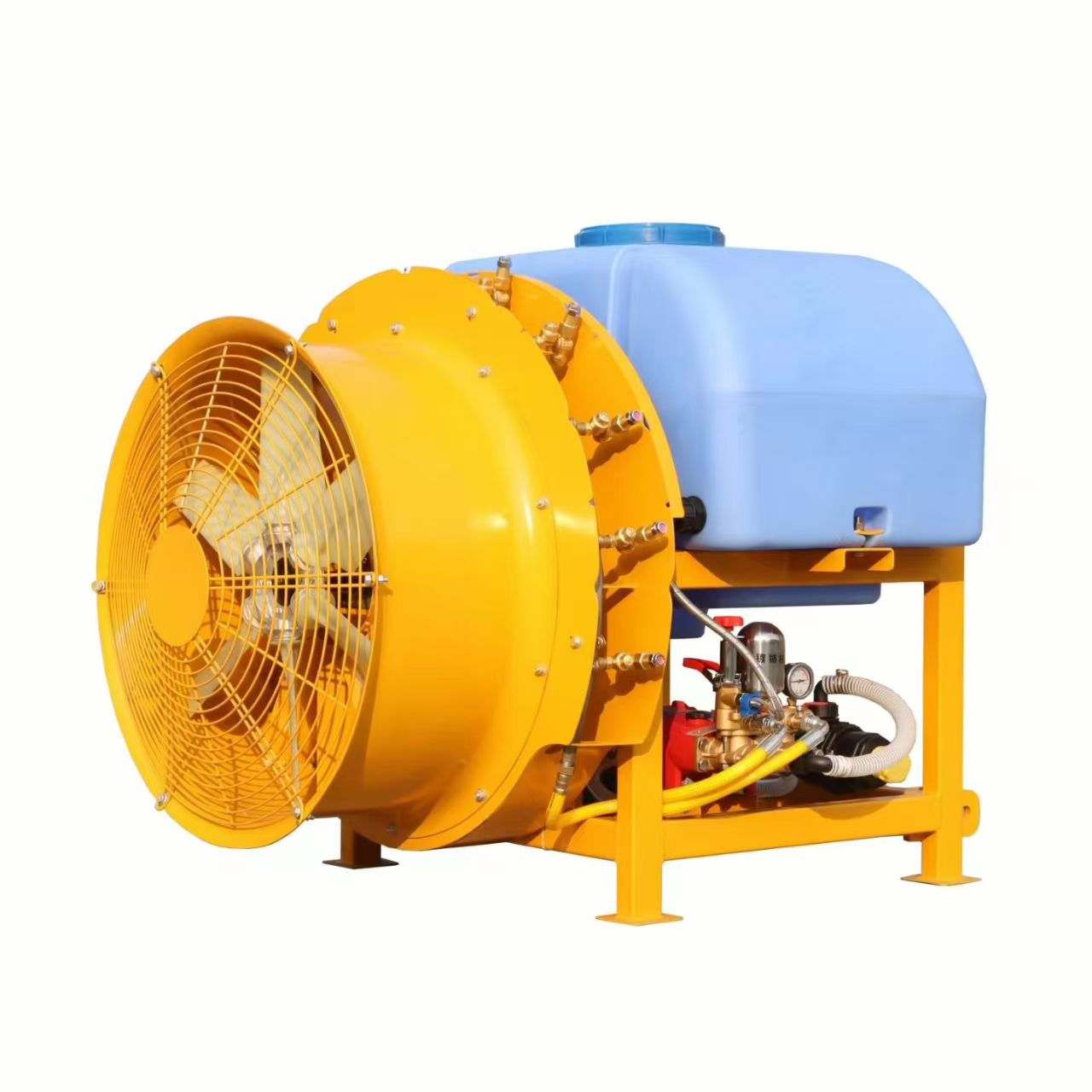 Szerelt motoros permetező kardántengely-hajtással Szerelt motoros permetező kardántengely-hajtással