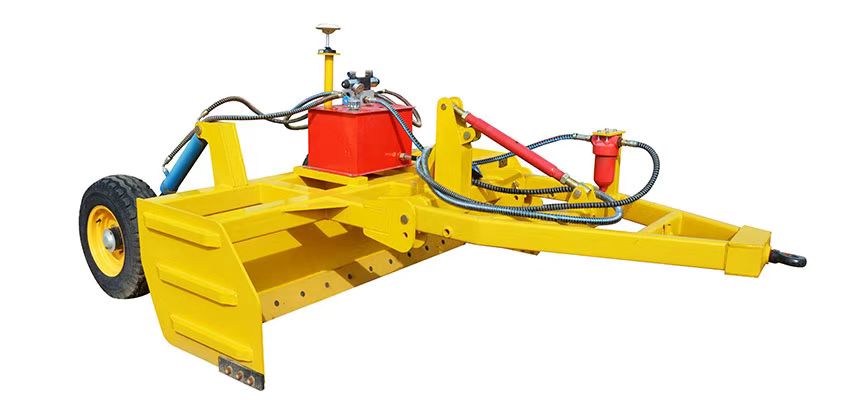 Traktorra szerelt földkiegyenlítő műholdas gréder